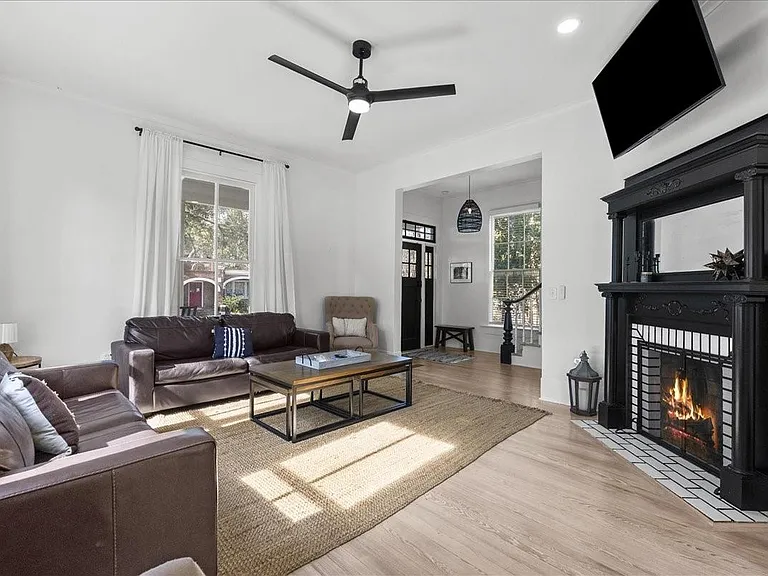 1724 33rd St — Photo 5