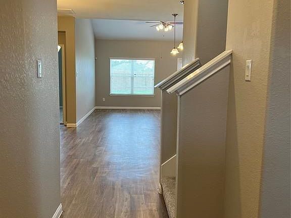 5th image of 3847 Briar Water Ct