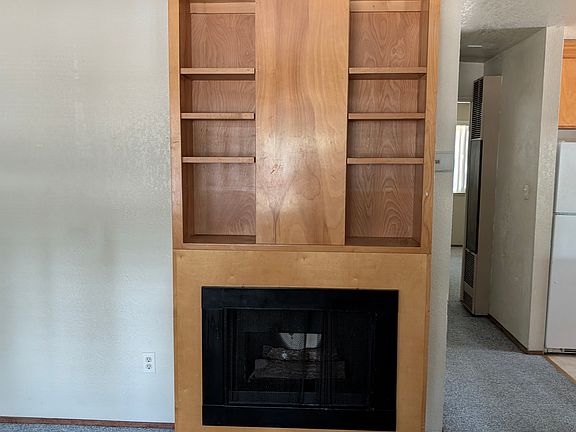 2nd image of 1088 4th St #5