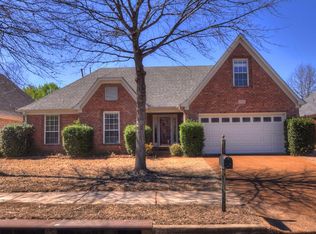 1315 Rain Lake Ln E, Collierville, TN 38017