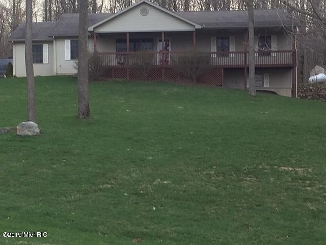 1st image of 2125 Fox Mountain Dr