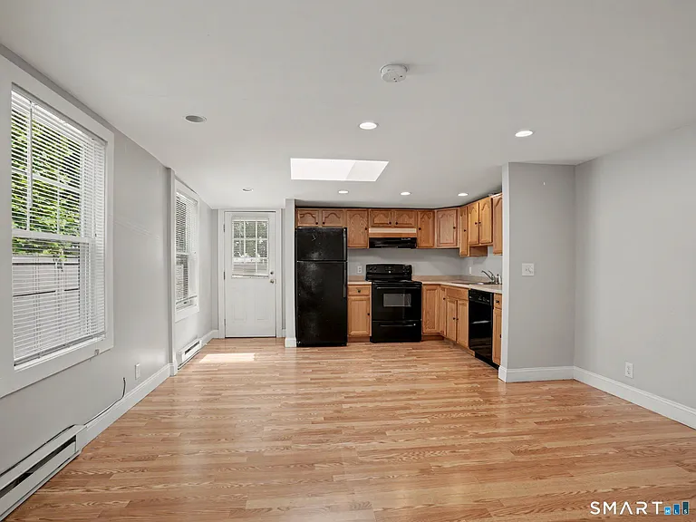 14 Center Ave #1S — Photo 6
