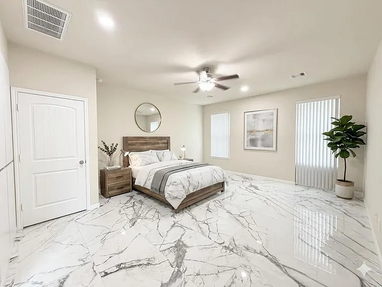 1247 S Maple Dr — Photo 8