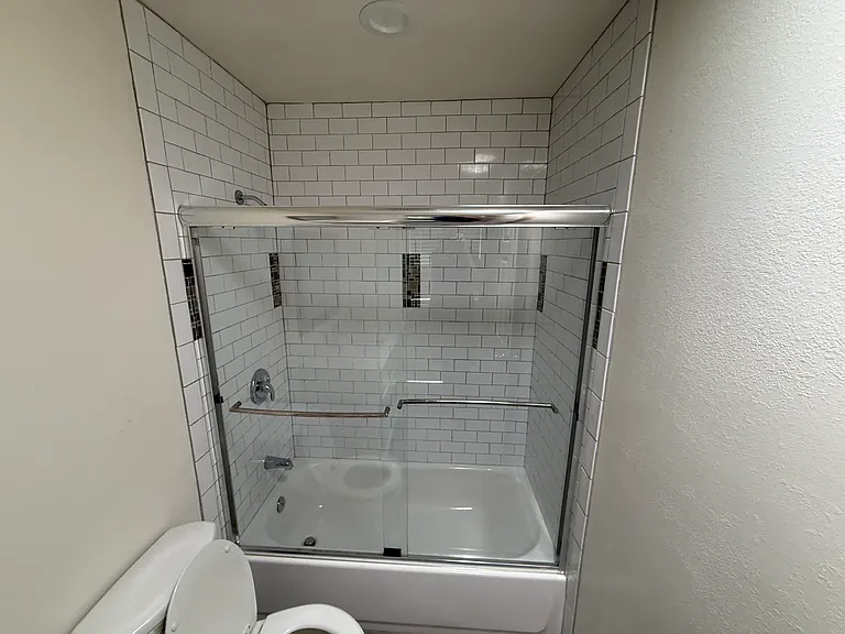 1491 W 47th St — Photo 26
