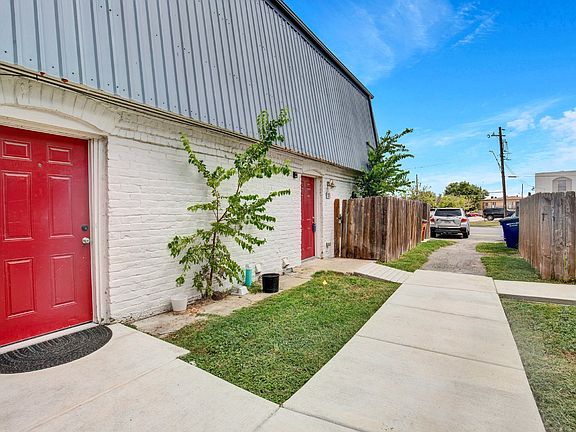 4th image of 7204 Twin Crest Dr APT 101