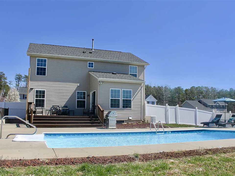 1st image of 612 Justin Dr