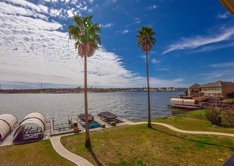 1st image of 14843 Marina Dr