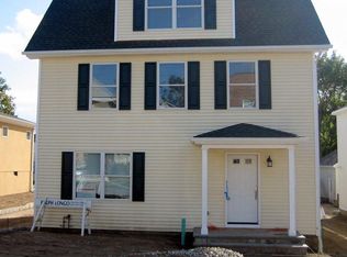 16 Charles St #A, Greenwich, CT 06830