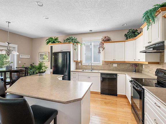 5th image of 3085 Sherman Rd #15