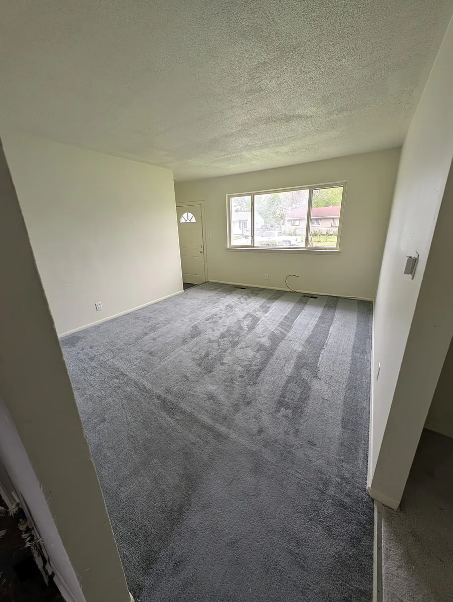 Building Photo - 5459 Bermuda Ln