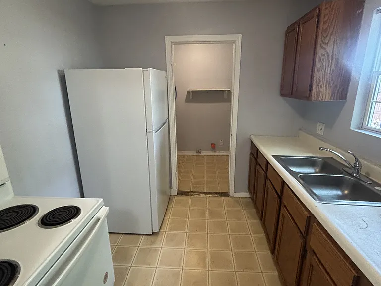 2134 N Minnesota Ave — Photo 11