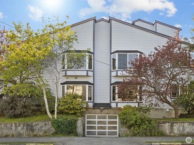 4811 Phinney Avenue N #202, Seattle, WA, 98103