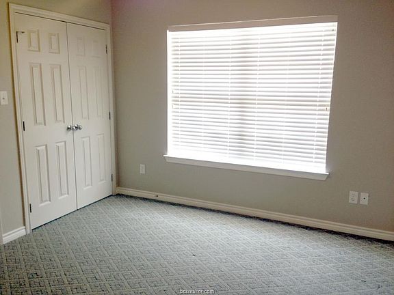 5th image of 315 Forest Dr