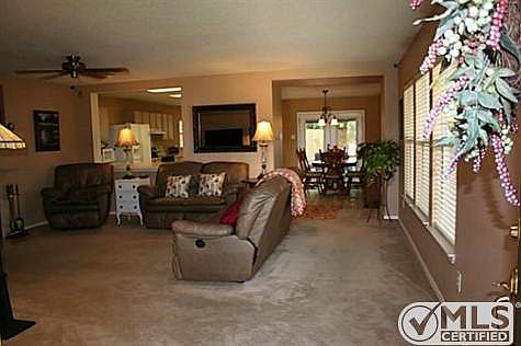 3rd image of 2424 Winford Dr