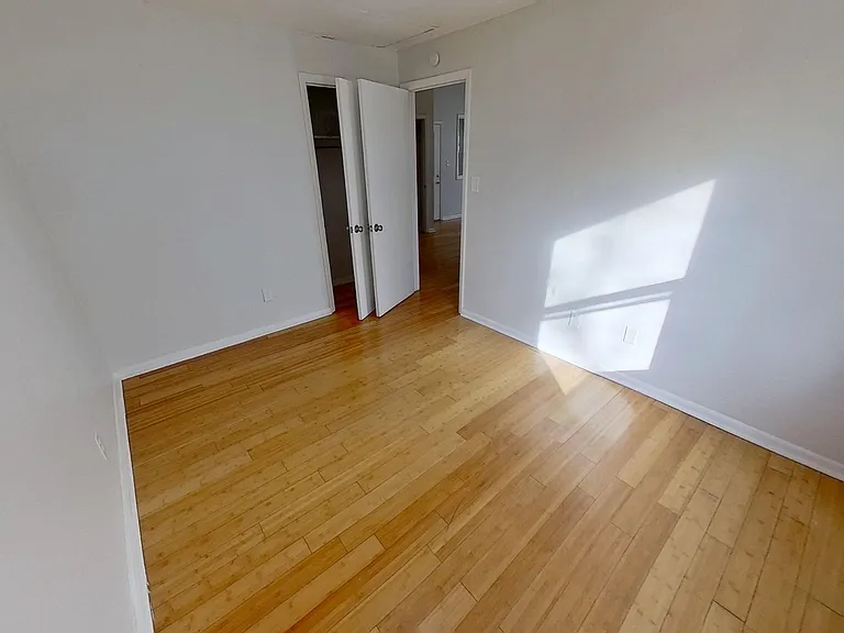 420 Delaware Ave — Photo 11