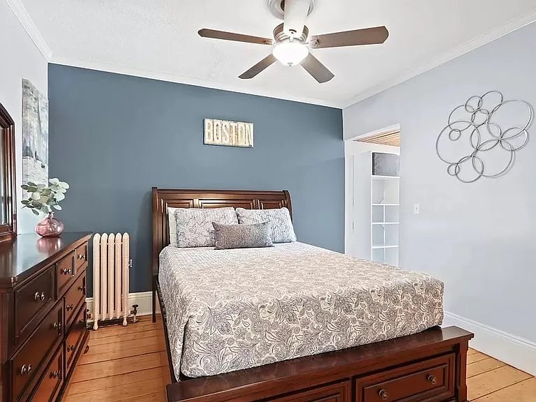 13 Linden St #8 — Photo 4