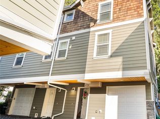 6736 Mary Ave NW #A, Seattle, WA 98117