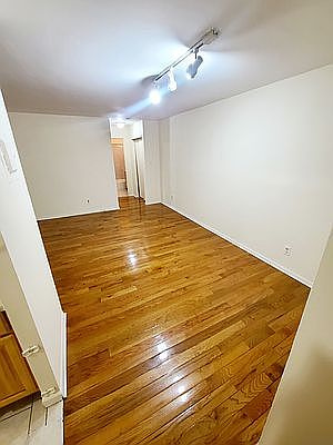 5th image of 119-50 Metropolitan Ave #3F
