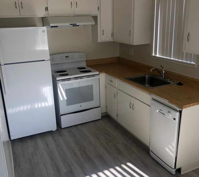 1st image of 696 Alberta Ave APT 4