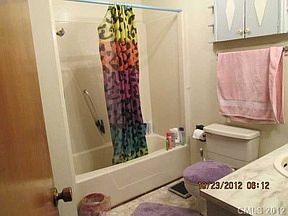 4th image of 302 Plantation Dr