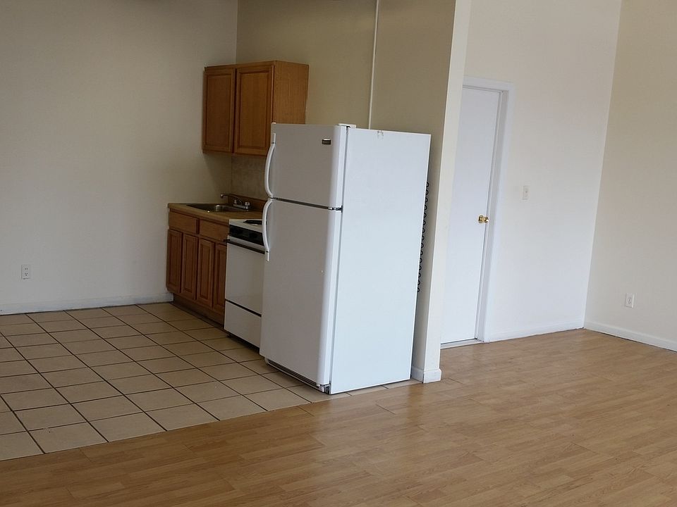 2nd image of 225 E 134th St #4M