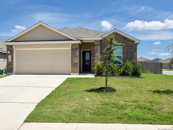 2700 IBERIA CT, Seguin, TX 78155