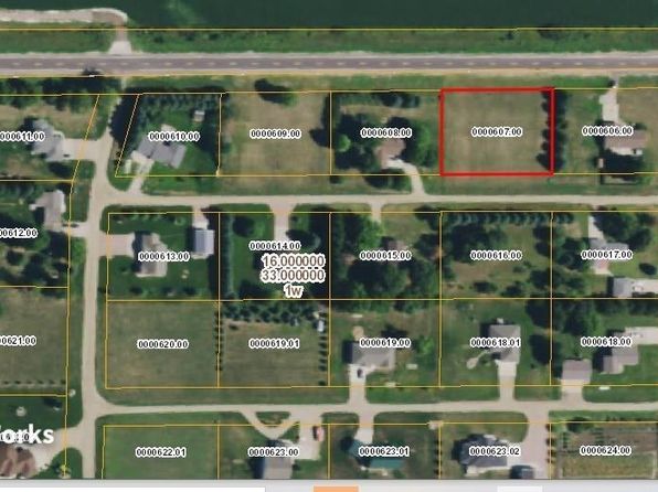 55485 Greenview Dr, Crofton, NE 68730
