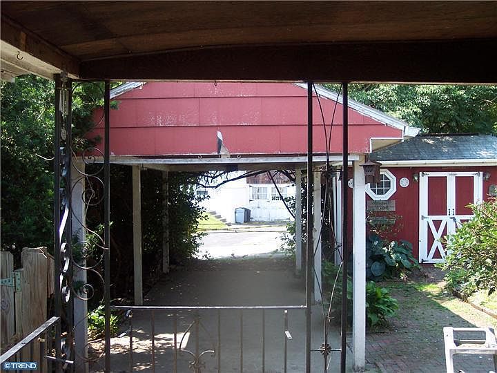 2nd image of 234 Hanley Pl