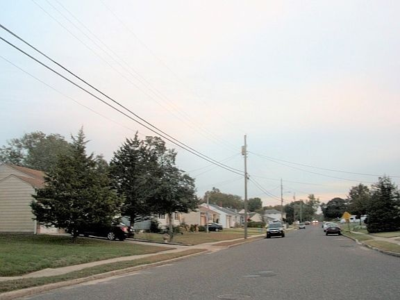 5th image of 250 Lansing Dr