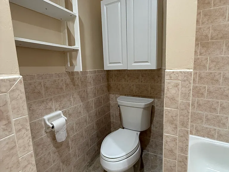 toliet