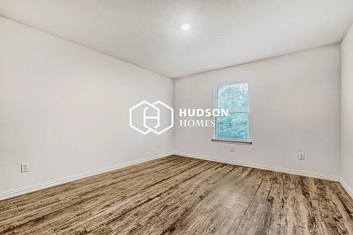 1331 Hidalgo St — Photo 9