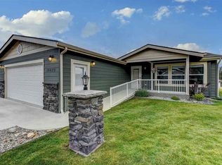 10429 N Maximilian Ln, Nine Mile Falls, WA 99026