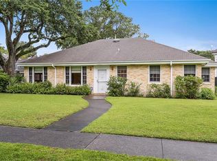 7 S Lark St, New Orleans, LA 70124
