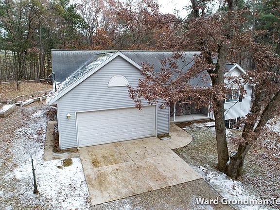 3rd image of 3731 Edgerton Ct NE