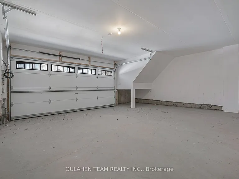 75 West Village Ln — Photo 29