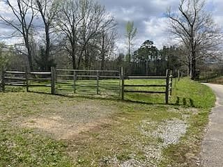 2nd image of 852 Double Bridges Rd
