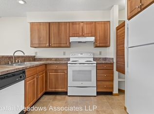 580 Foxtail Dr #119, Pewaukee, WI 53072