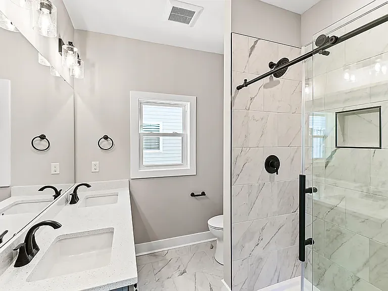 1107 Simmons St — Photo 12