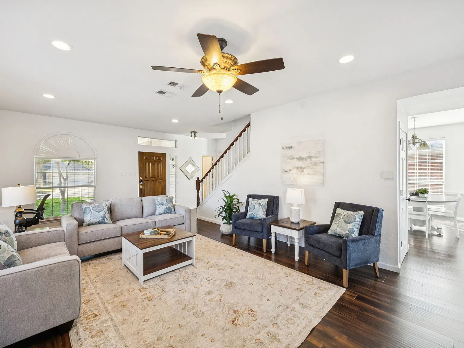 3 bed, 2.5 bath, 1708 sqft, $7,225 — Photo 4