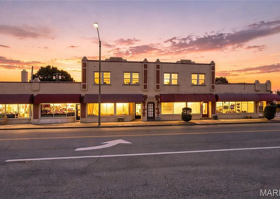 5856 Hampton Ave #2