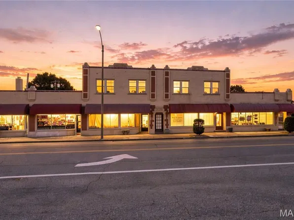 5856 Hampton Ave Floor 2, Saint Louis, MO 63109
