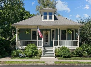 518 Sharon St, Providence, RI 02908