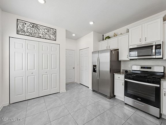 2nd image of 102 JAVA Lane
