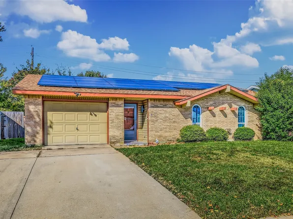 6317 Locust St, Rowlett, TX 75089