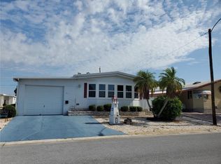 211 50th Avenue Dr W, Bradenton, FL 34207