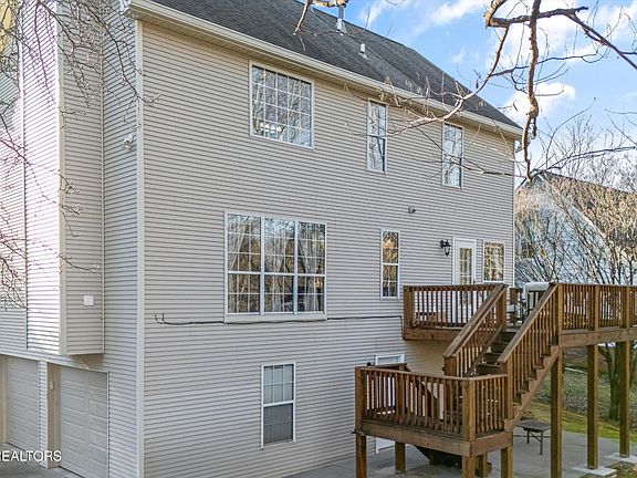5th image of 1112 Twin Hill Ln