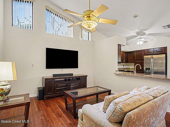 4th image of 1490 Goldrush Ave