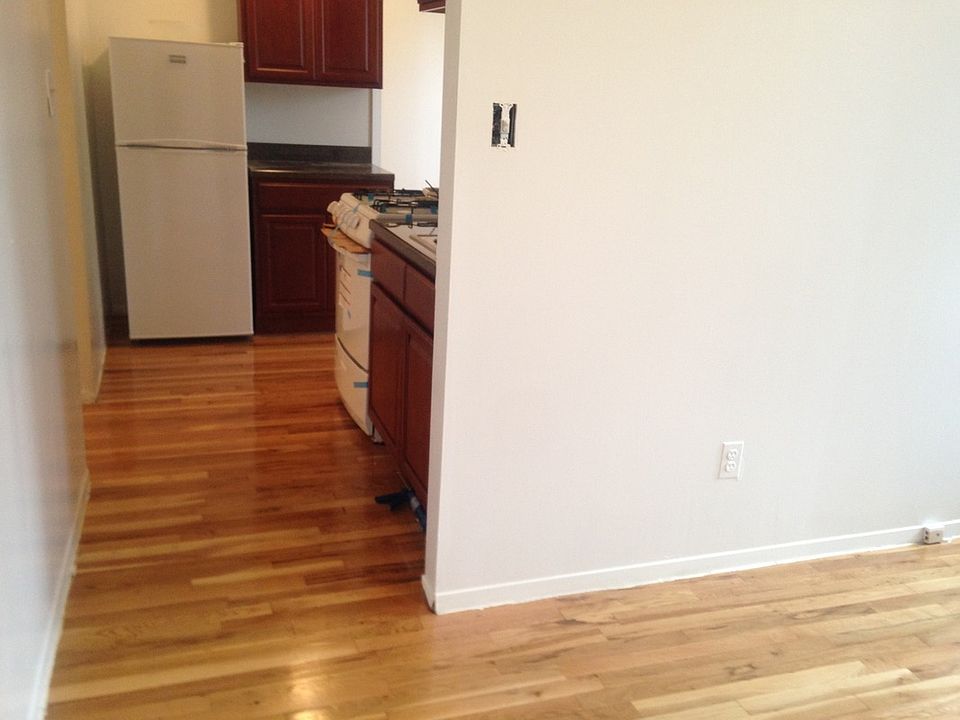 1st image of 242 E 117th St APT 5
