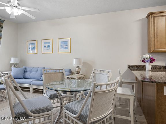 3rd image of 1121 Century Oaks Dr #C