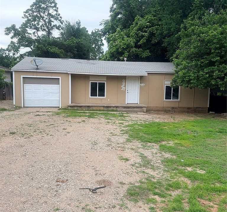 1st image of 9817 NE 10th St